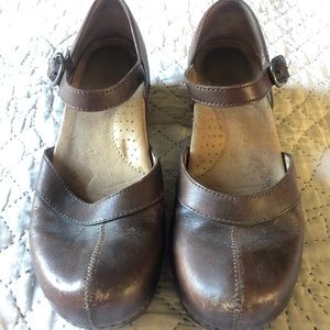 Brown Dansko Mary Jane Heels Clogs